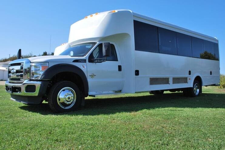 Fort Worth 15-35 Passenger Minibuses